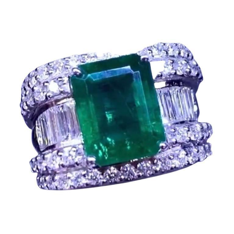 No Reserve!! Ct 4, 83 of Zambia Emerald and Diamonds on Ring