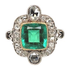 SSEF Certified 2.22 Carats Colombian Emerald and Diamond Art-Deco Ring
