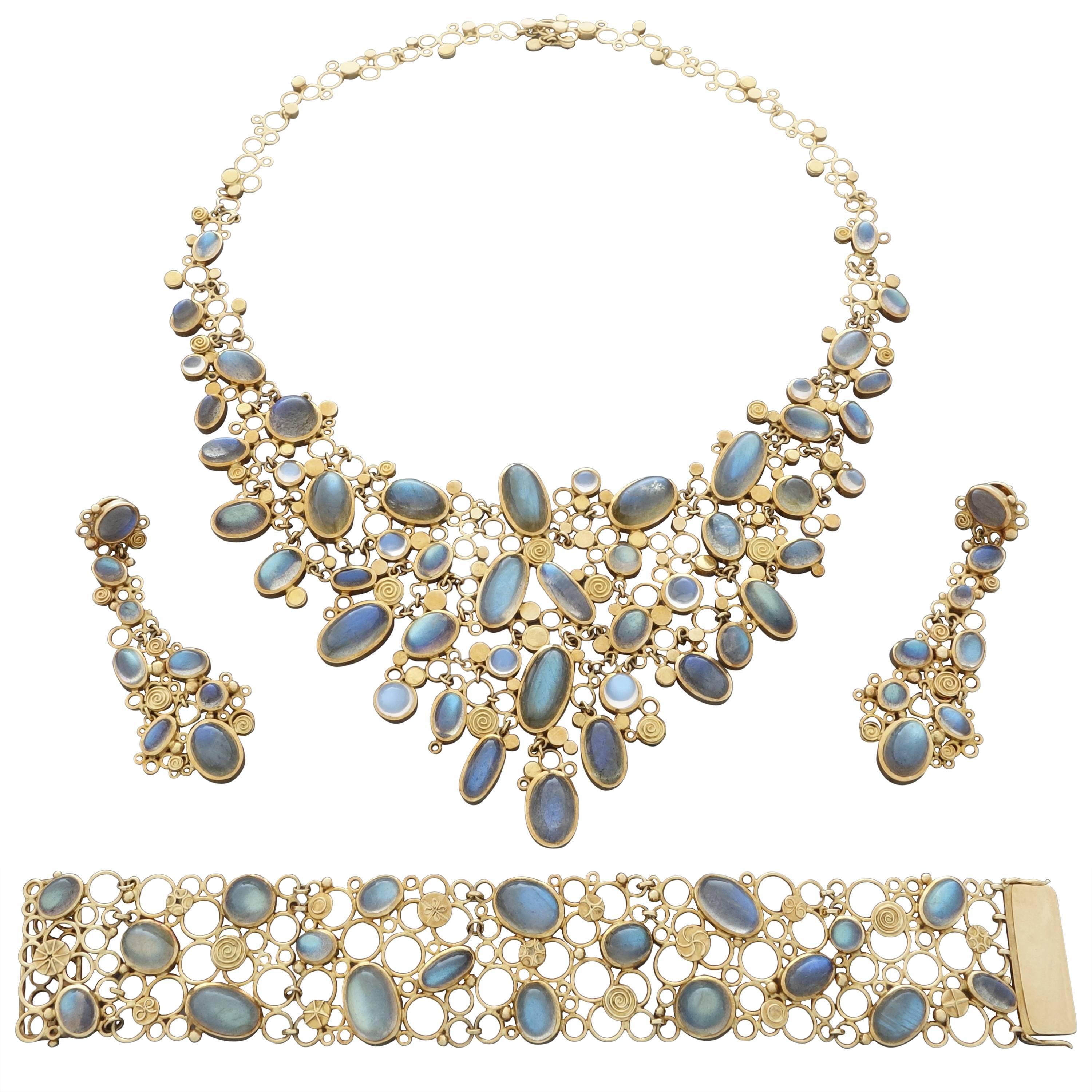 Ruckenbrod Modernistisches Ensemble aus Labradorit und Mondstein in Gold, 1960–1970, Ruckenbrod im Angebot