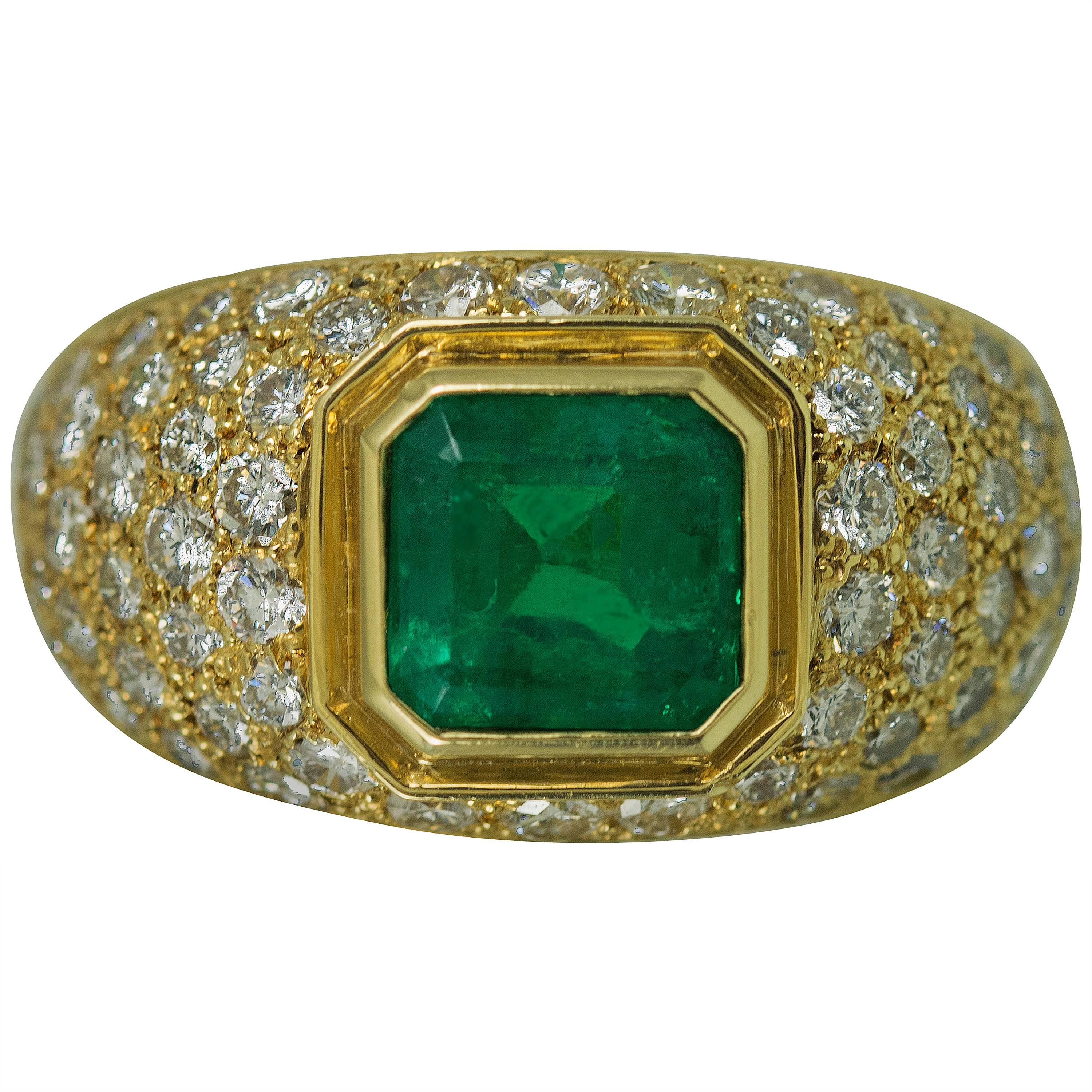 Emerald Diamond 18K Gold  Ring For Sale