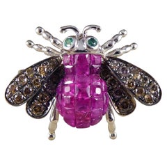 Contemporary Ruby Diamond and Emerald Set Bee Ring in 18ct White Gold