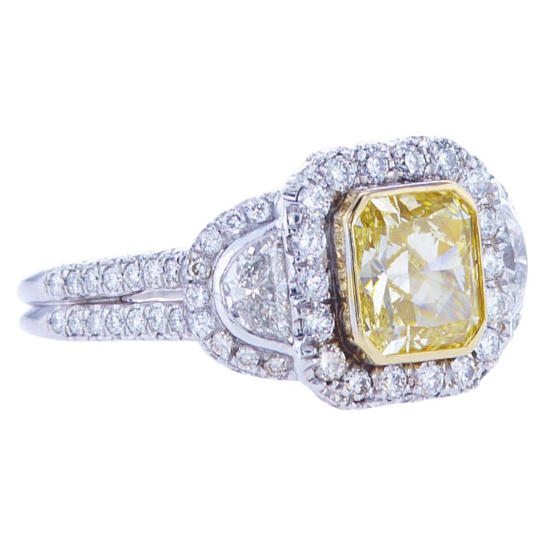 GIA Certified 1.91-Carat Fancy Yellow Diamond Ring in Platinum