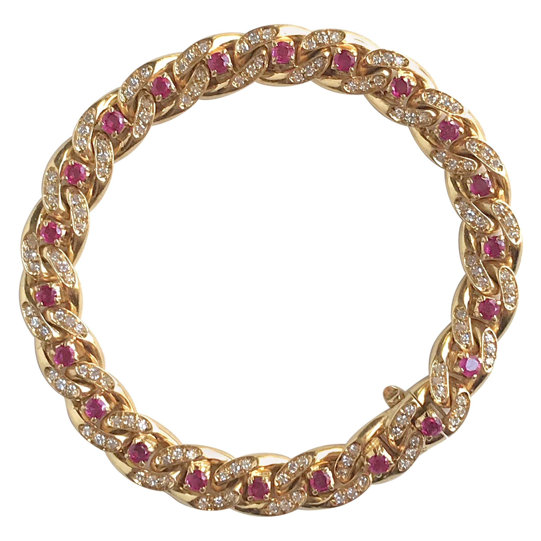 Cartier Bracelet à maillons Gourmet en or jaune 18 carats, 22 rubis et 132 diamants en vente