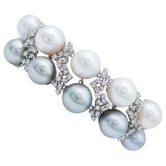 Bracelet en or blanc 14 carats avec perles des mers du Sud, perles grises et diamants