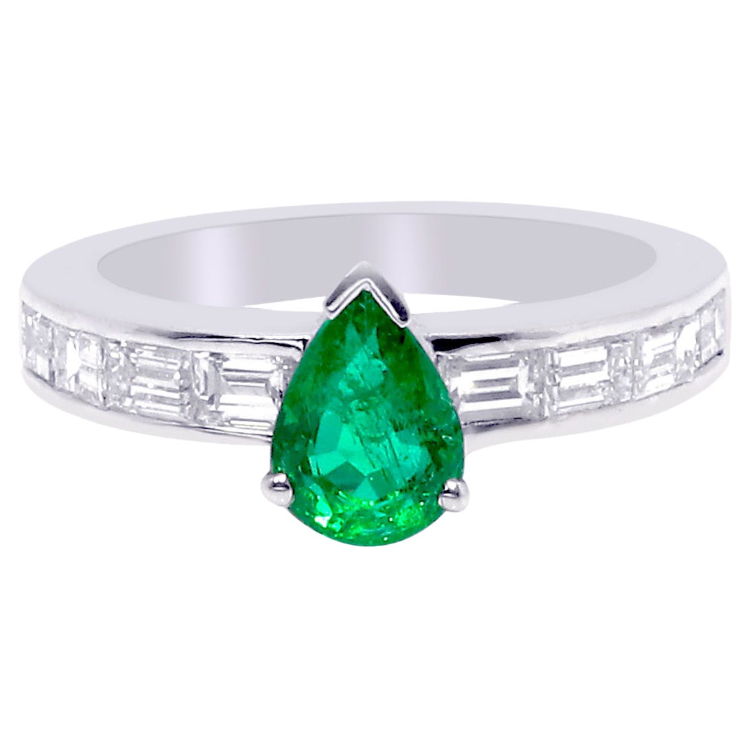 18 Karat White Gold 2.19 Carat Natural Emerald and Diamond Solitaire Band Ring For Sale