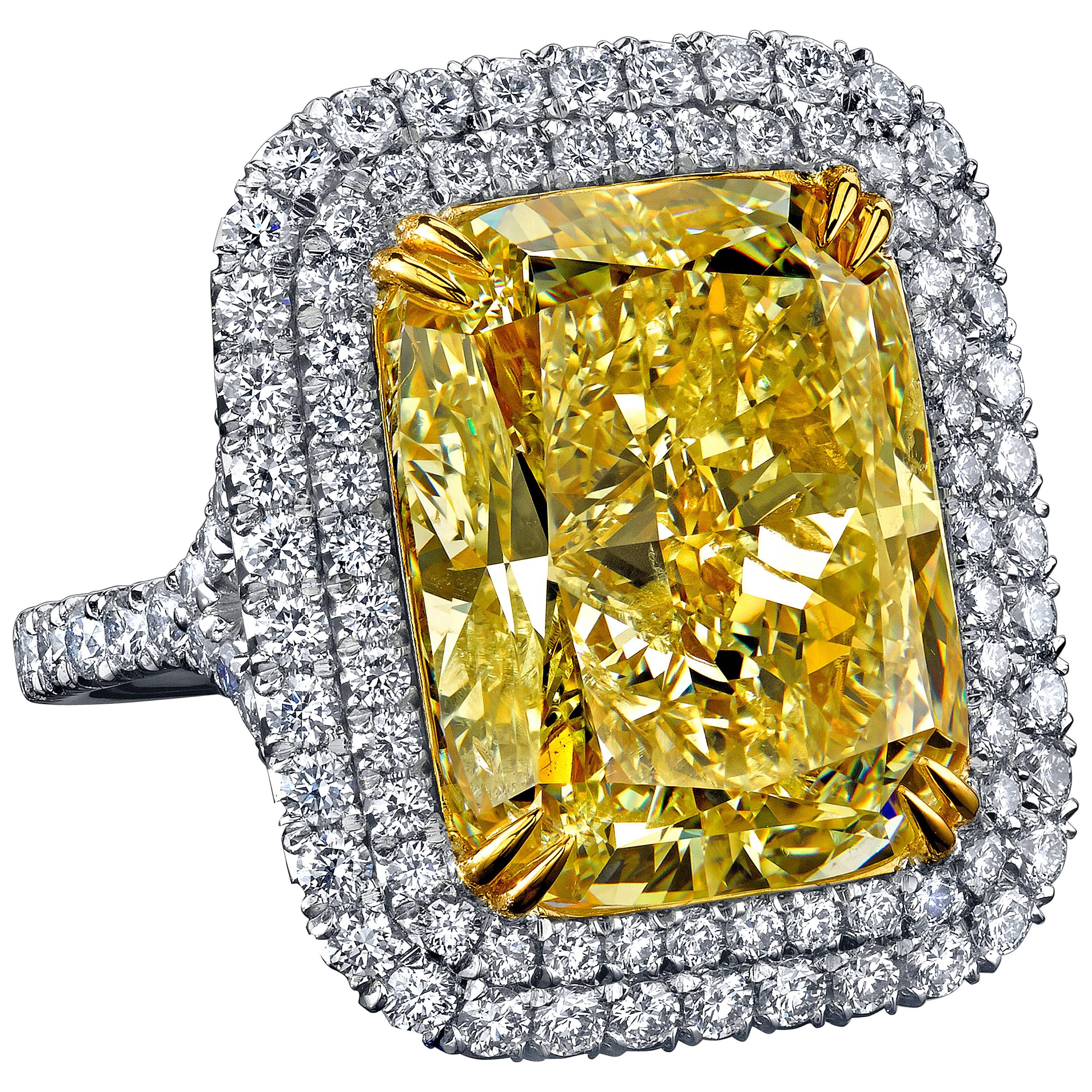 17.49 Carat Radiant Cut Fancy Light Yellow Diamond Gold Platinum Ring For Sale