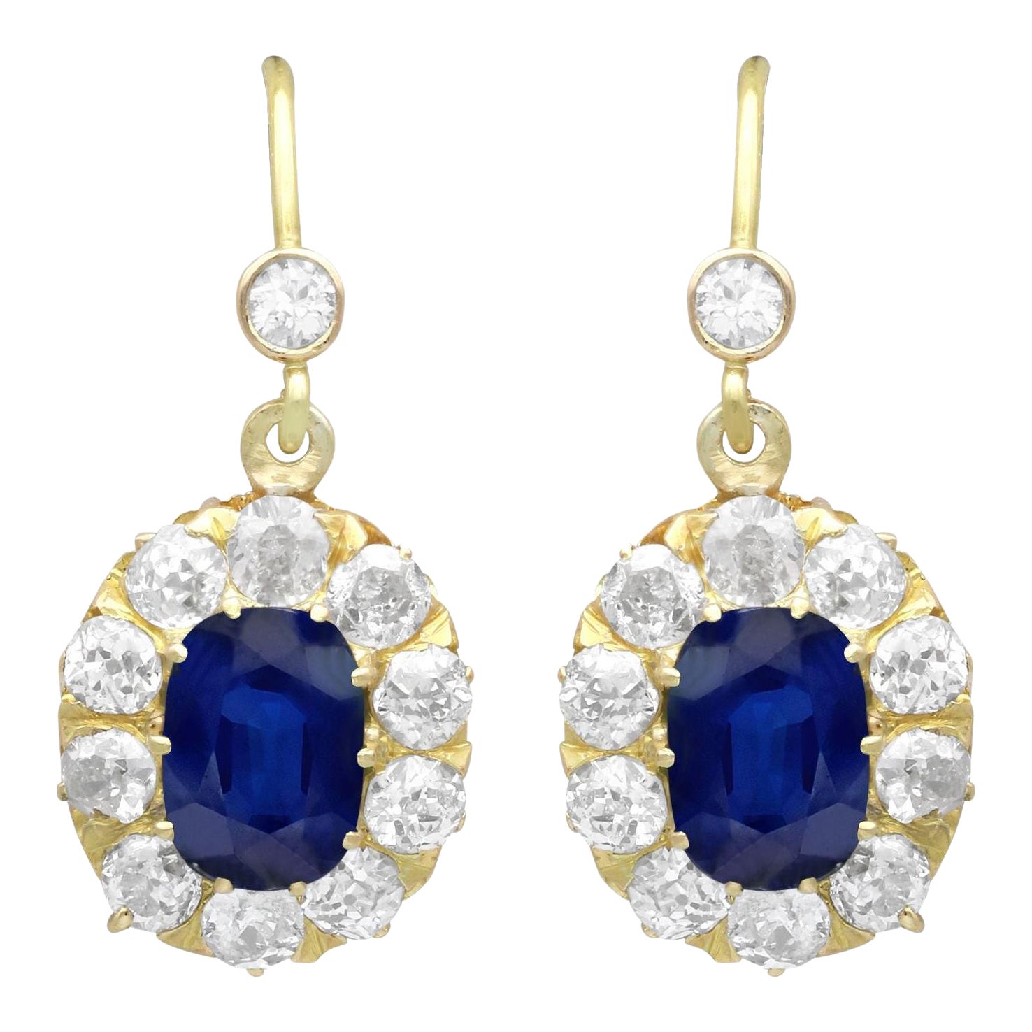 Antique 2.22 Ct Sapphire and 1.20 Ct Diamond 15 Carat Yellow Gold Drop Earrings For Sale