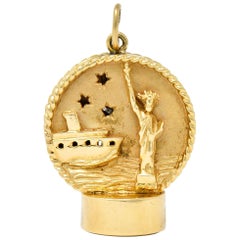 1960er Jahre Litacharm Inc. Vintage 14 Karat Gold New York Charme