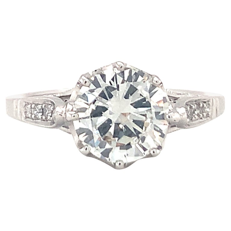GIA Certified 1.71 Carat Diamond Engagement Ring in White Gold For Sale