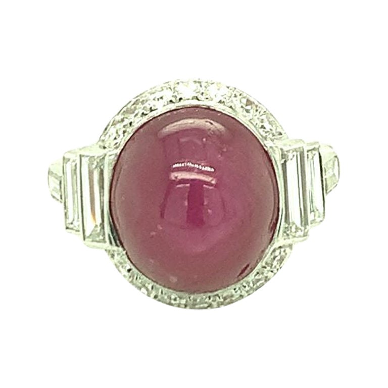 Art Deco Star Ruby and Diamond Platinum and 18K White Gold Ring, circa 1930s For Sale
