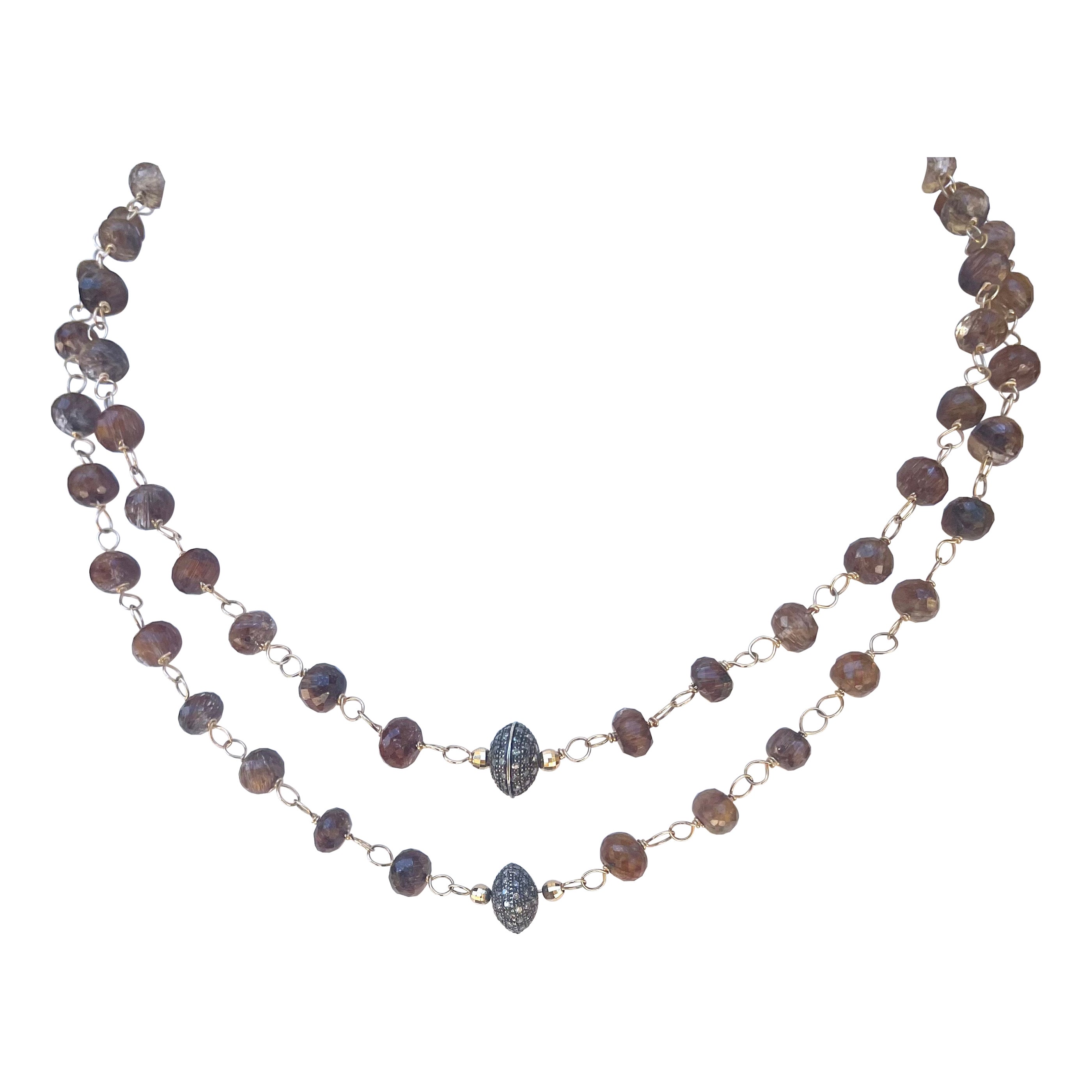 Collar de dos vueltas de cuarzo rojo rutilado con diamantes pavé