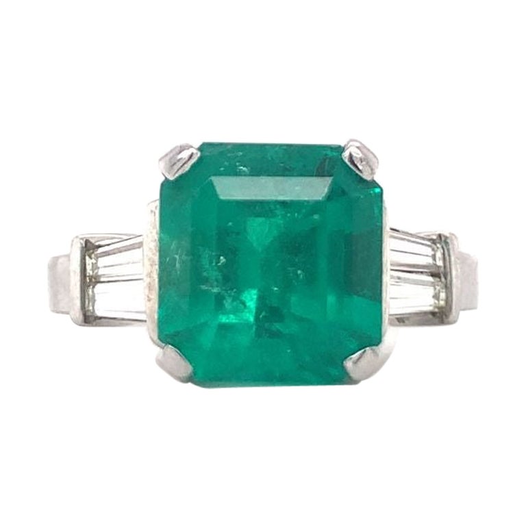 Informe Gia Certificado 3.20 Ct. Anillo de Platino con Esmeralda Colombiana y Diamantes