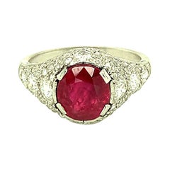 Vintage Art Deco Burmese Ruby and Diamond Ring in Platinum, circa 1920s