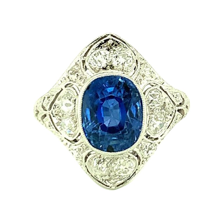 Edwardian Sapphire and Diamond Platinum Ring, circa 1910 For Sale