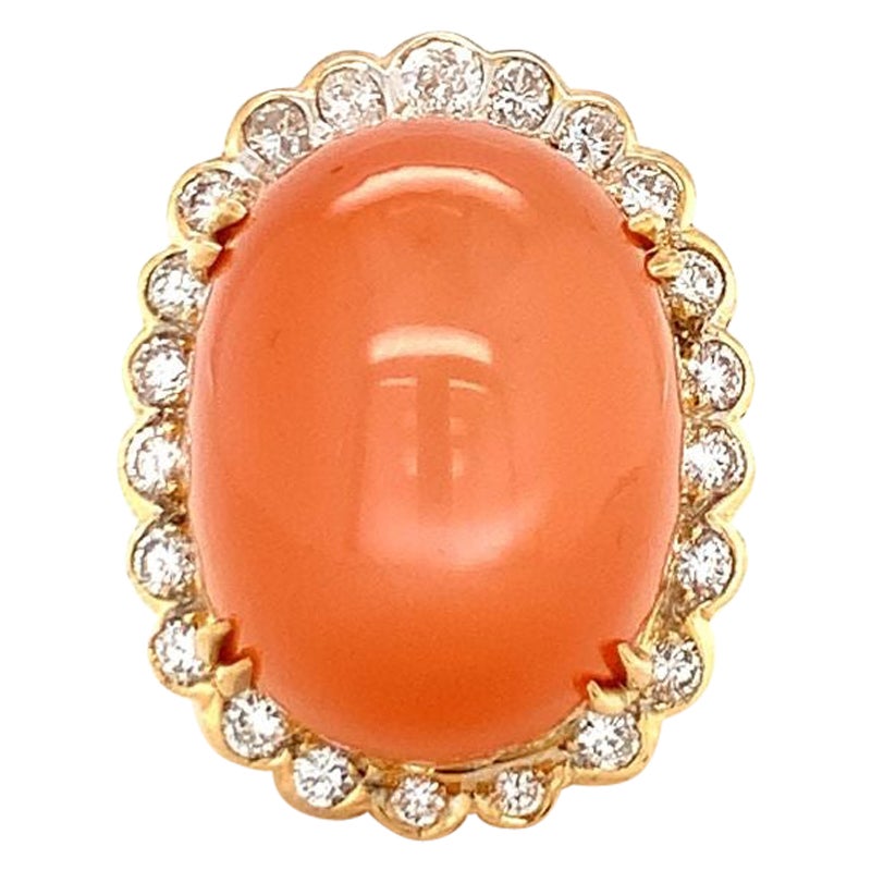 Peach Moonstone and Diamond Dome 18K Yellow Gold Cocktail Ring, circa 1970s For Sale