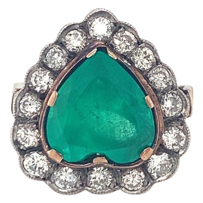 Victorian Emerald and Diamond 14K Yellow Gold Ring, circa 1910