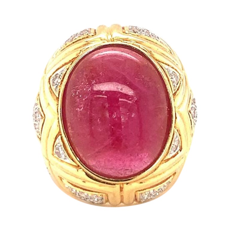 Pink Tourmaline and Diamond 18k Yellow Gold Dome Ring, circa 1970s For Sale