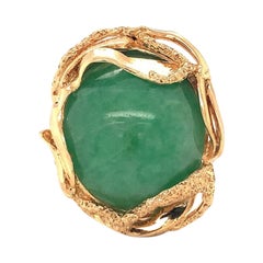 Green Jade 18K Yellow Gold Ring, circa 1960s