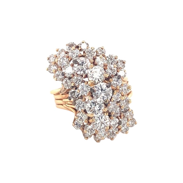 Diamond Cluster 14K Yellow Gold Ring, circa 1960s For Sale