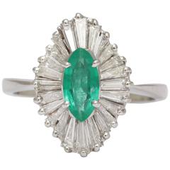 Vintage Stunning Emerald Marquise Diamond Gold Ballerina Ring