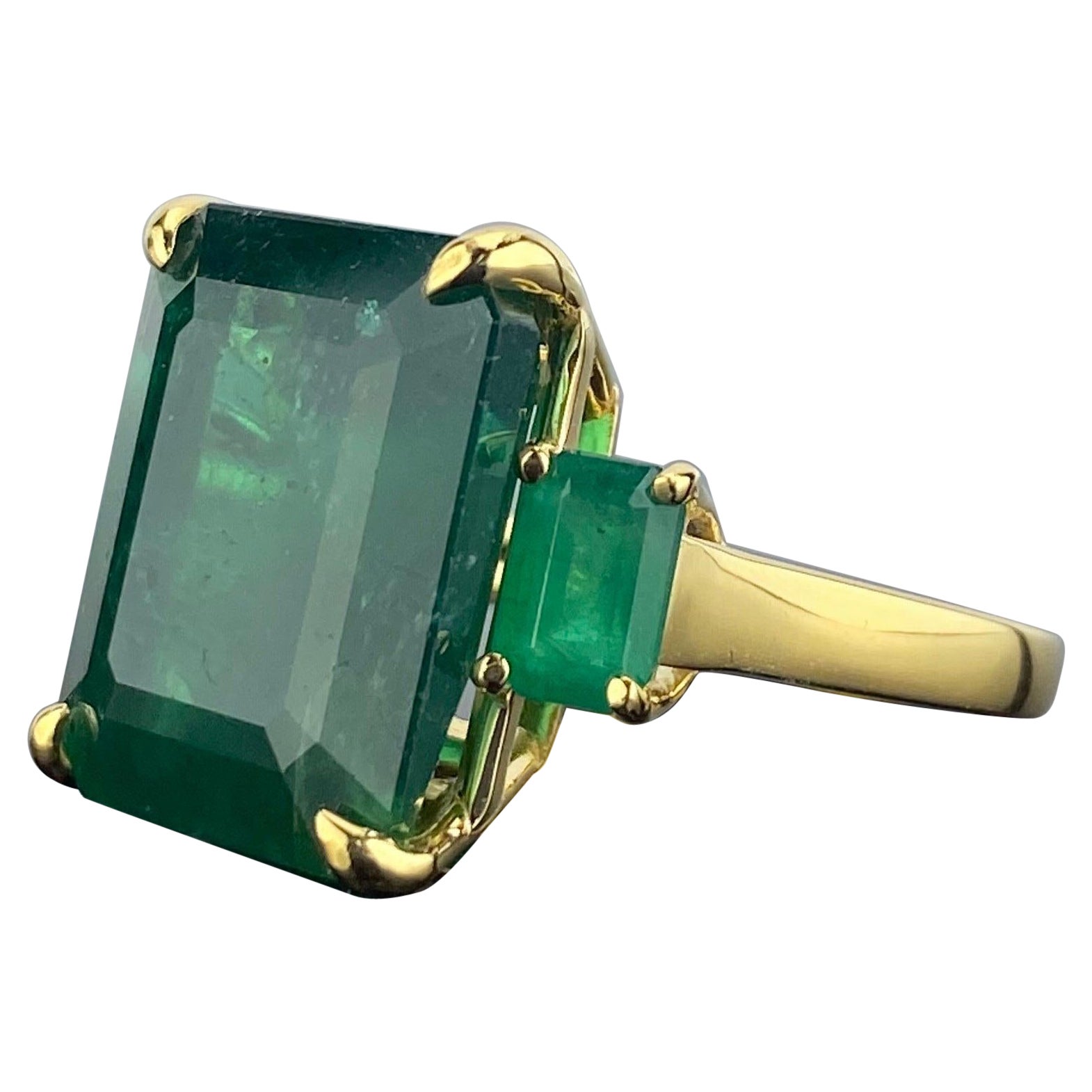 Natural Emerald Three Stone Engagement 18 K Yellow Gold Ring For Sale