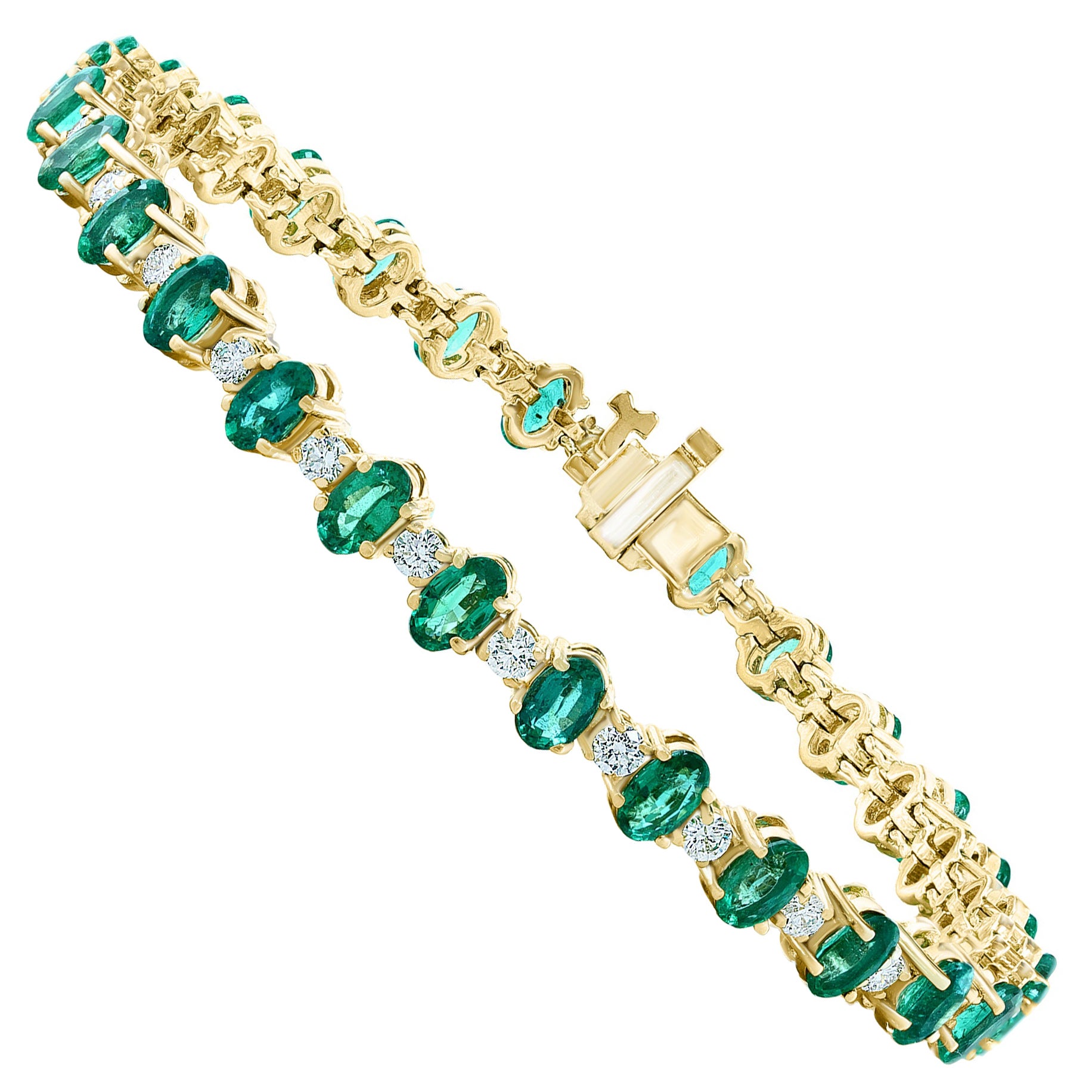 Grandeur 6.30 Carats Oval Cut Emeralds and Diamond Bracelet in 14k Yellow Gold For Sale