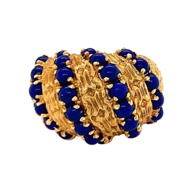 Lapis Lazuli Dome 18K Yellow Gold Ring, circa 1970s