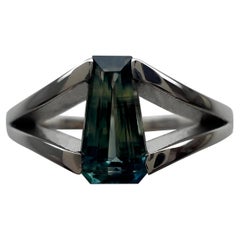 ITSIT Bi Colour Green Blue Australian Sapphire Fancy Cut 18k White Gold Ring