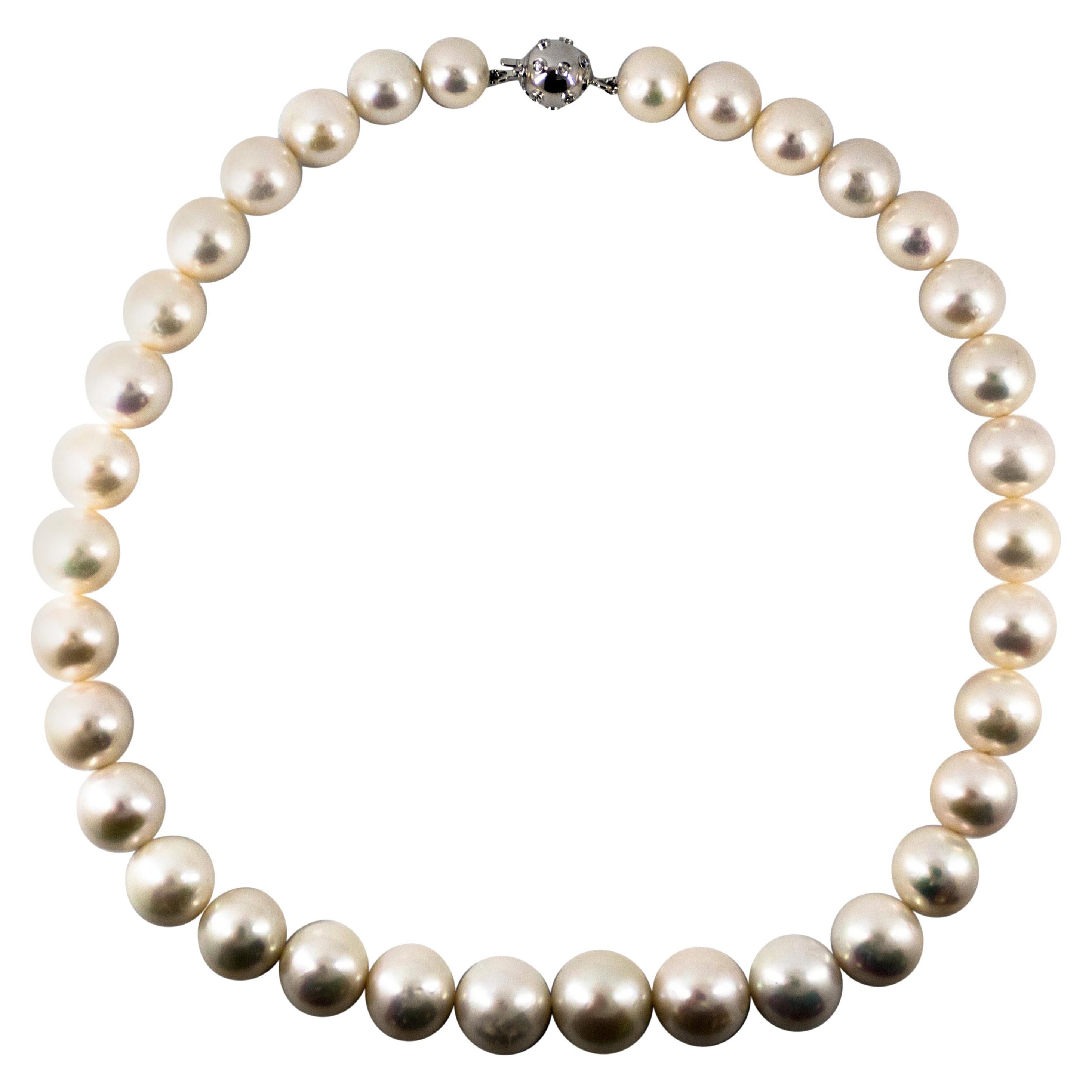 0.20 Carat White Brilliant Cut Diamond Oriental Pearl White Gold Beaded Necklace