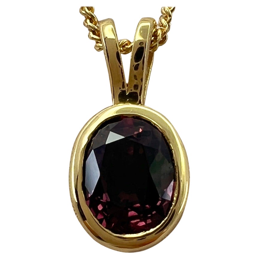 Collier pendentif solitaire en or jaune 18 carats avec rubis rouge pourpre profond de 1,20 carat, taille ovale