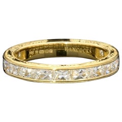 Hancocks French-Cut Diamond "East/West" Eternity Ring Finely Engraved Gold