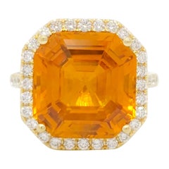 Bague cocktail en or jaune 18 carats, saphir orange jauneâtre et diamant blanc certifié GIA