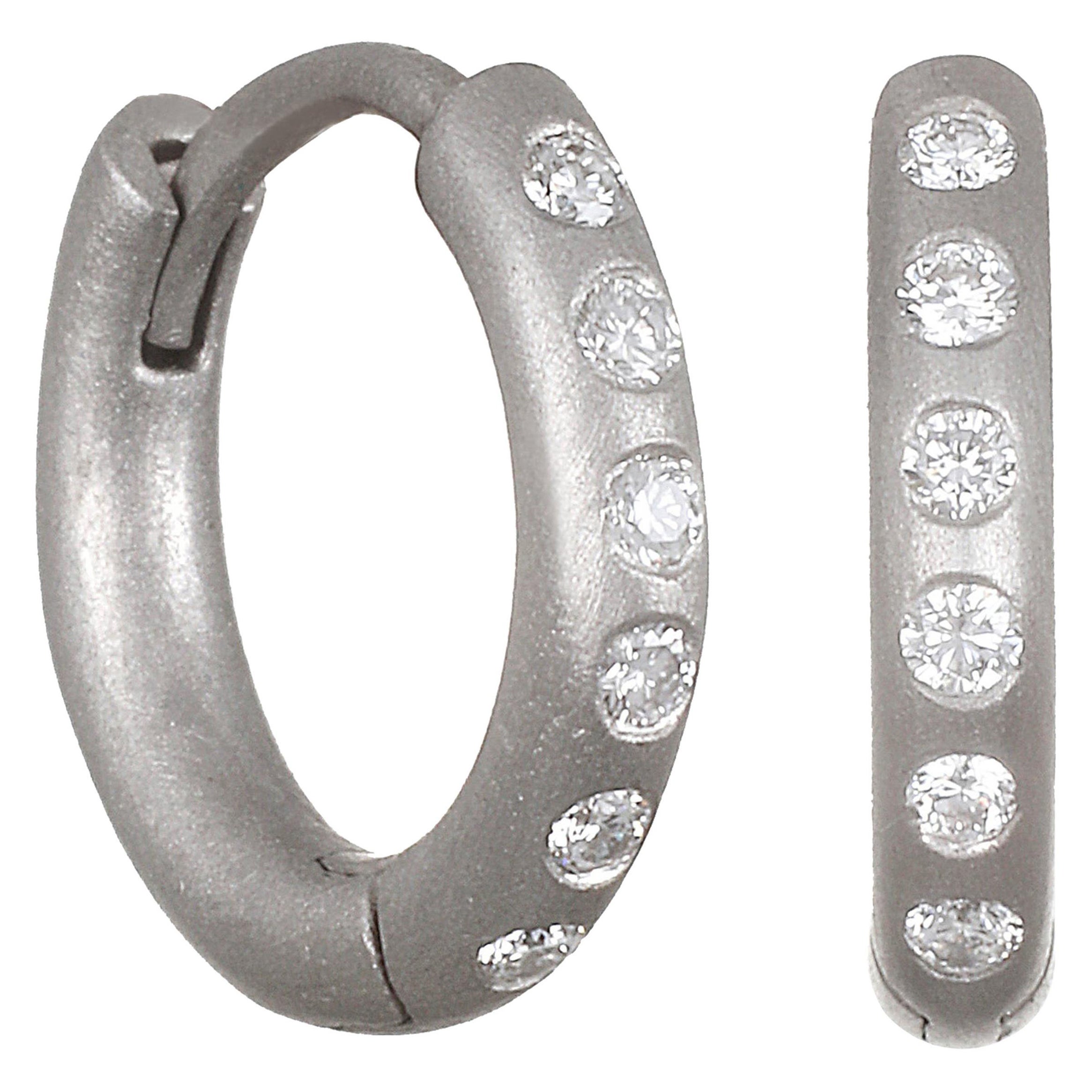 Aros con bisagra de diamante pulido en platino Faye Kim - Pequeño