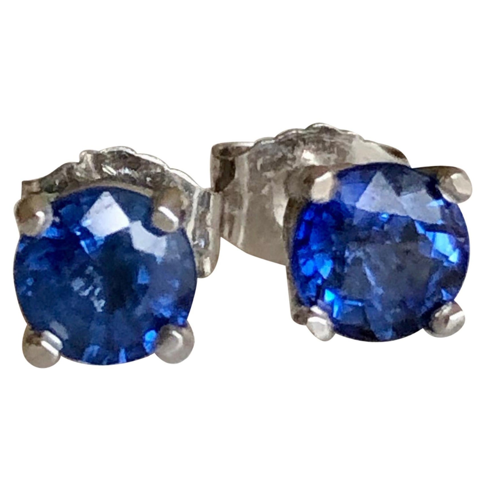 Blue Sapphire Platinum Stud Earrings For Sale