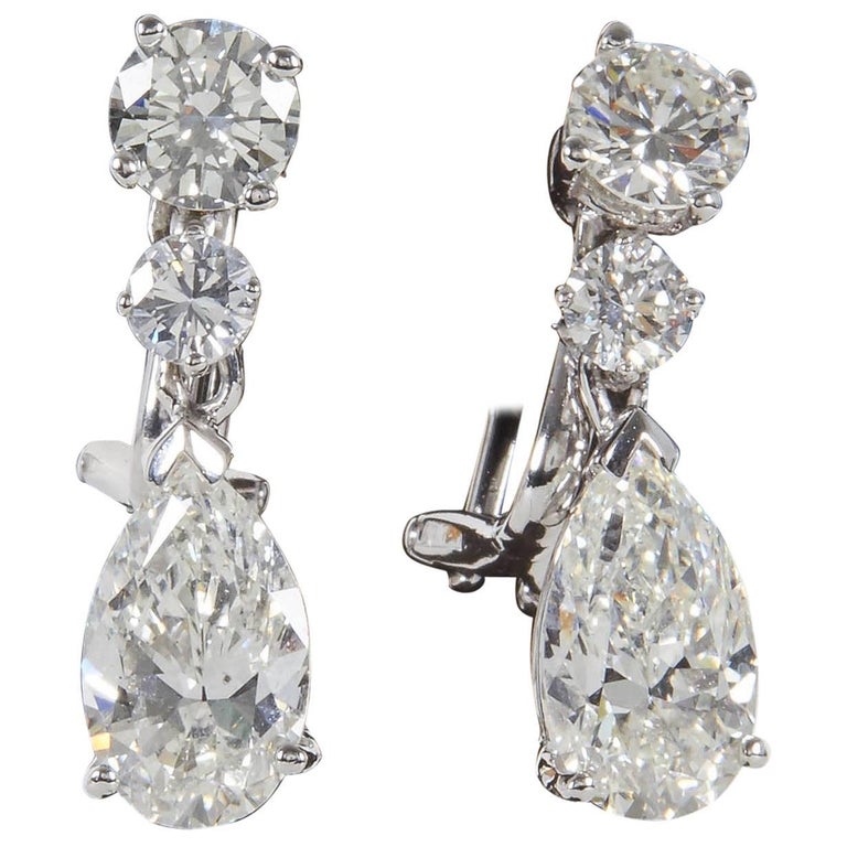Pear Shape Diamond Dangle Drop Earrings GIA Certified For Sale at