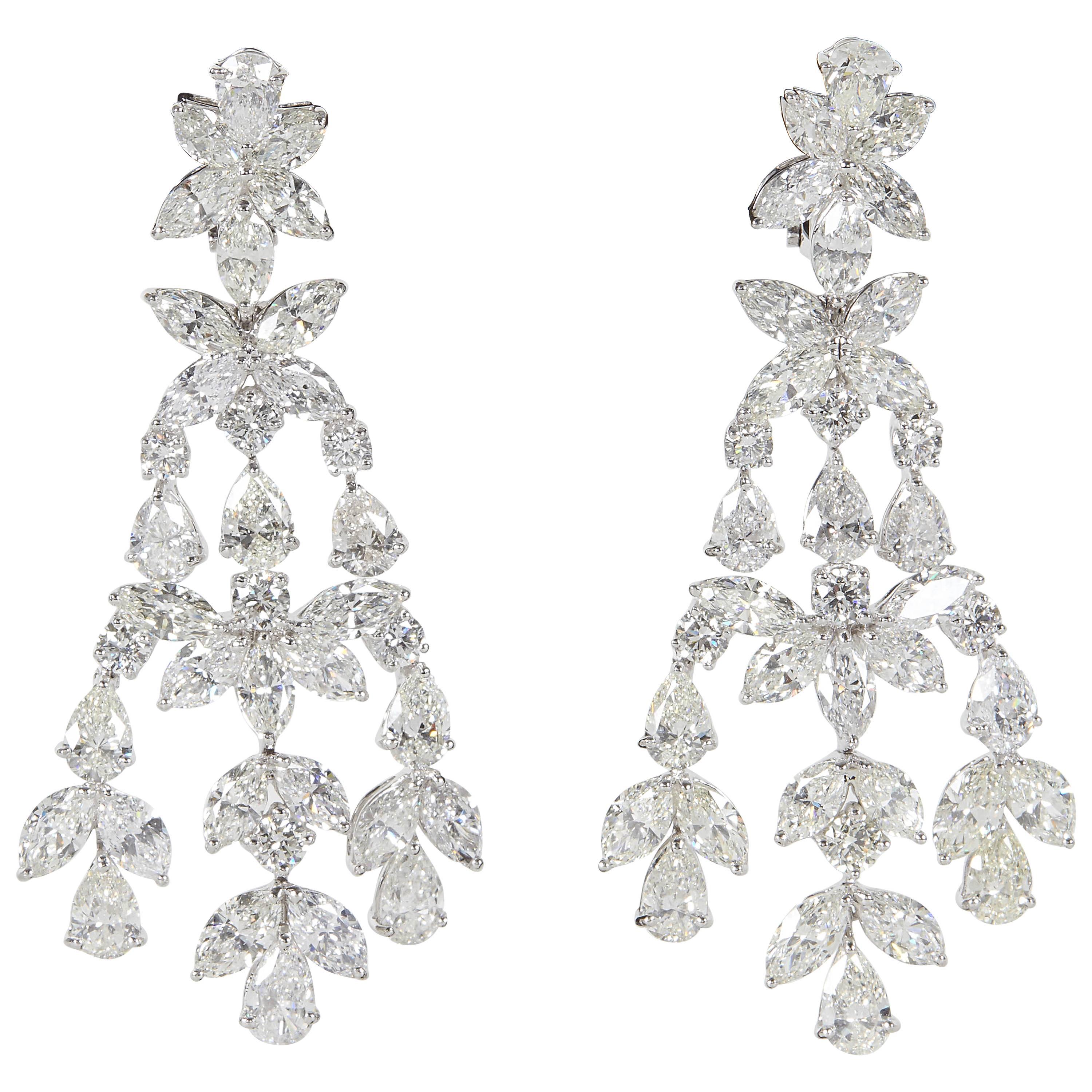 Important 46 Carat Diamonds Platinum Chandelier Earrings