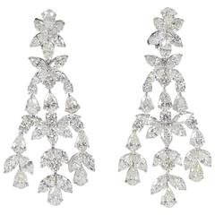 Important 46 Carats Diamonds Platinum Chandelier Earrings 12