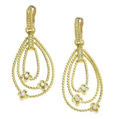 Stambolian Pendants d'oreilles à fleurs en or jaune 18 carats et diamants