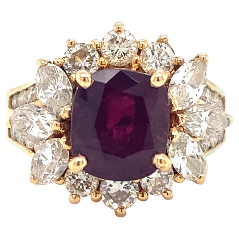 Bague Cocktail Art Déco Or 18k Avec Rubis Synthétique 2.53 Carats - Circa 1940