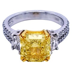 GIA 3.06 Ct Fancy Intense Yellow Radiant 18K Engagement Ring with 2 Traps
