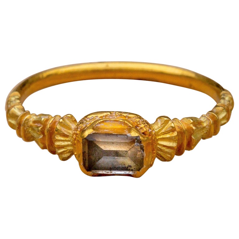 16th Century Renaissance Gold Ring with Rock Crystal 22K Gold For Sale at  1stDibs
