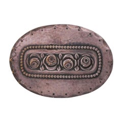 Brosche, Oval Shape with Rose Pattern