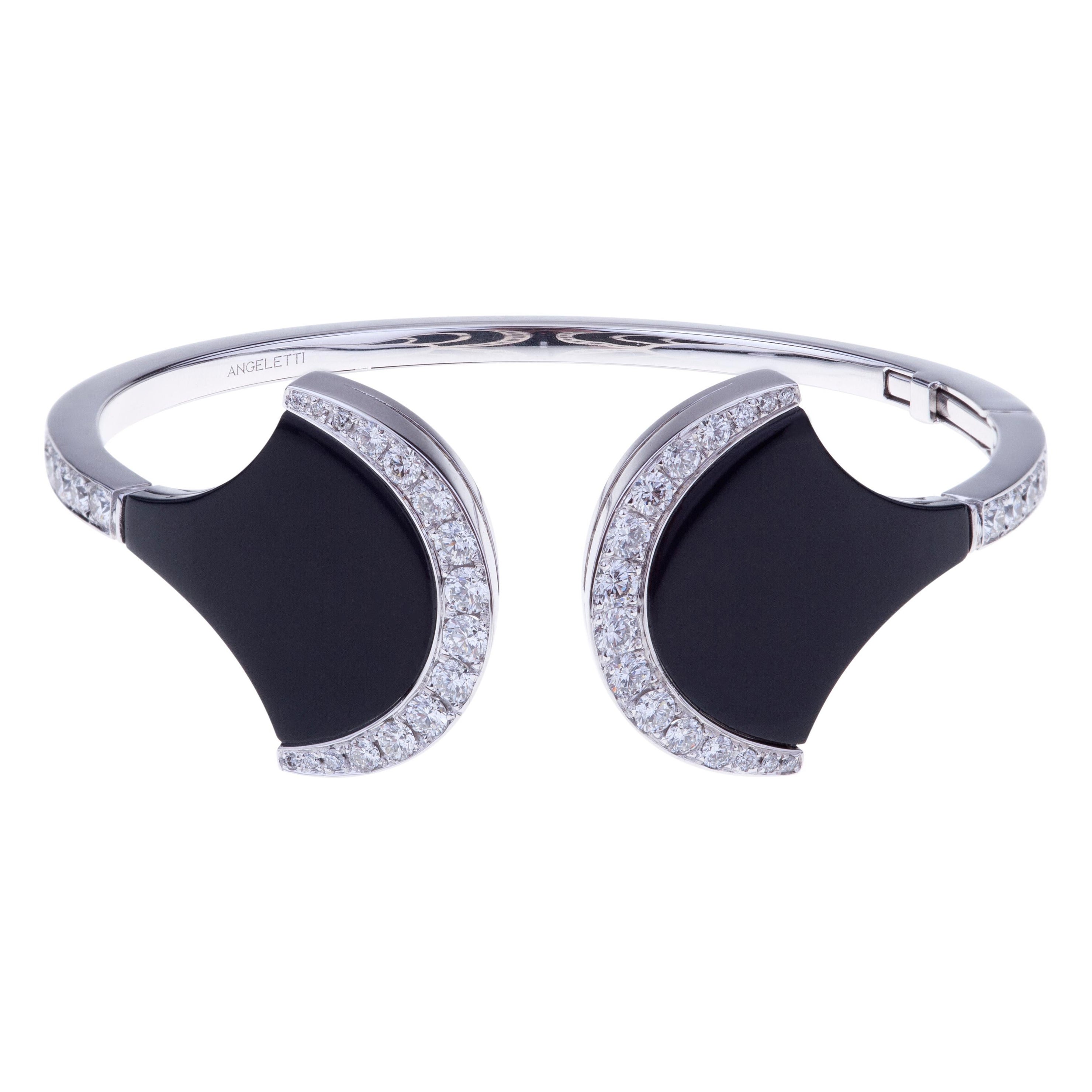 Bracelet exclusif en or blanc, céramique noire et diamants en vente