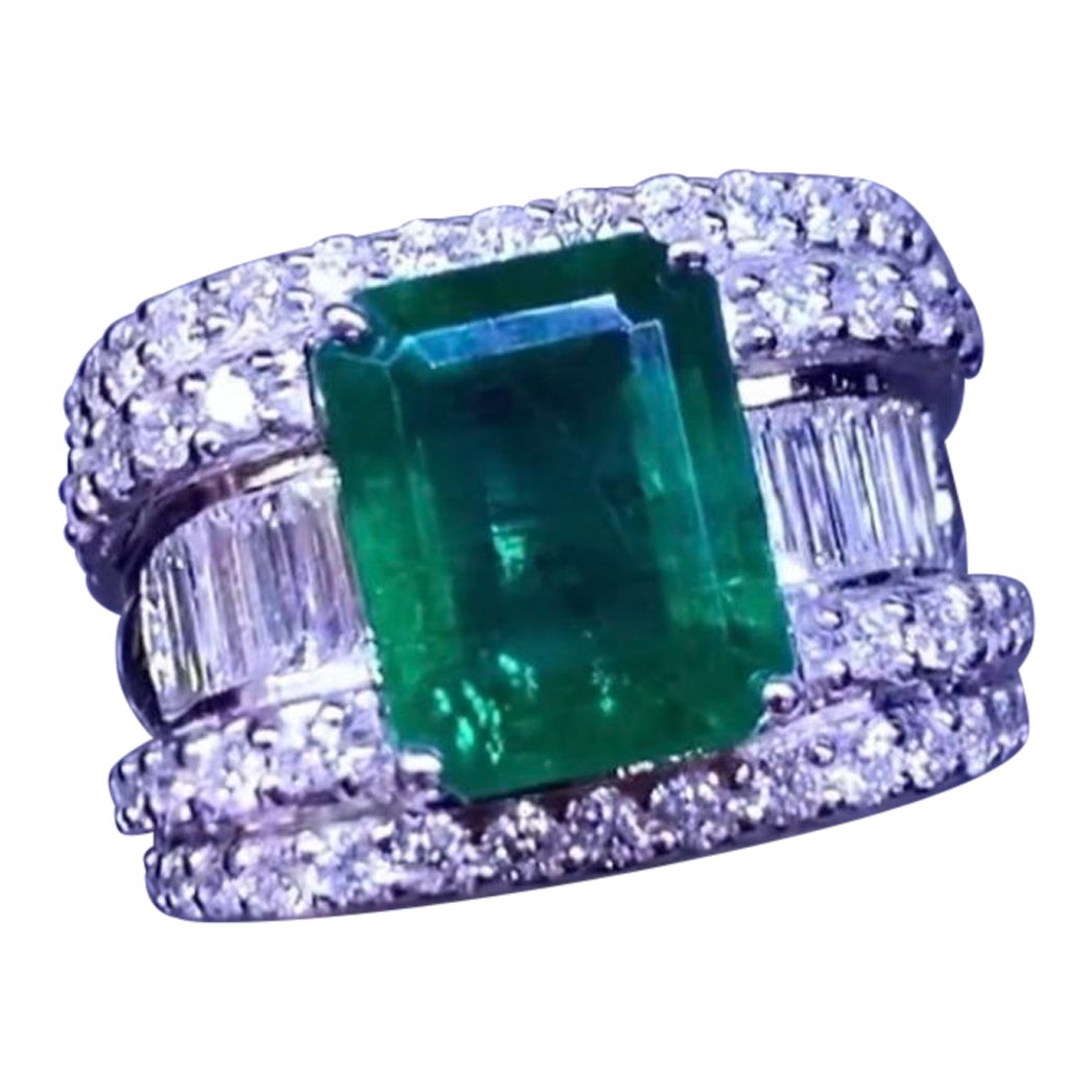 No Reserve!! Ct 4, 83 of Zambia Emerald and Diamonds on Ring