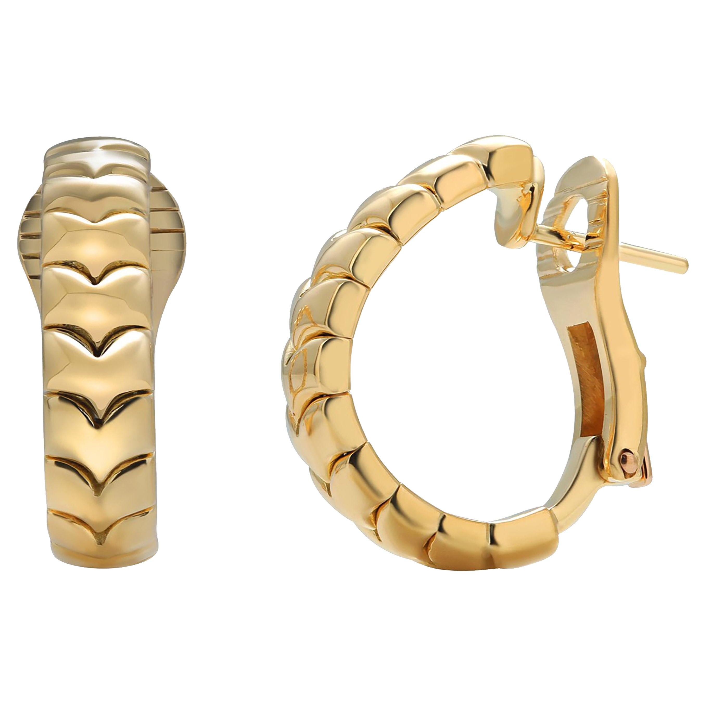 Bvlgari Passo Doppio Collection Eighteen Karat Yellow Gold Hoop Earrings  For Sale at 1stDibs