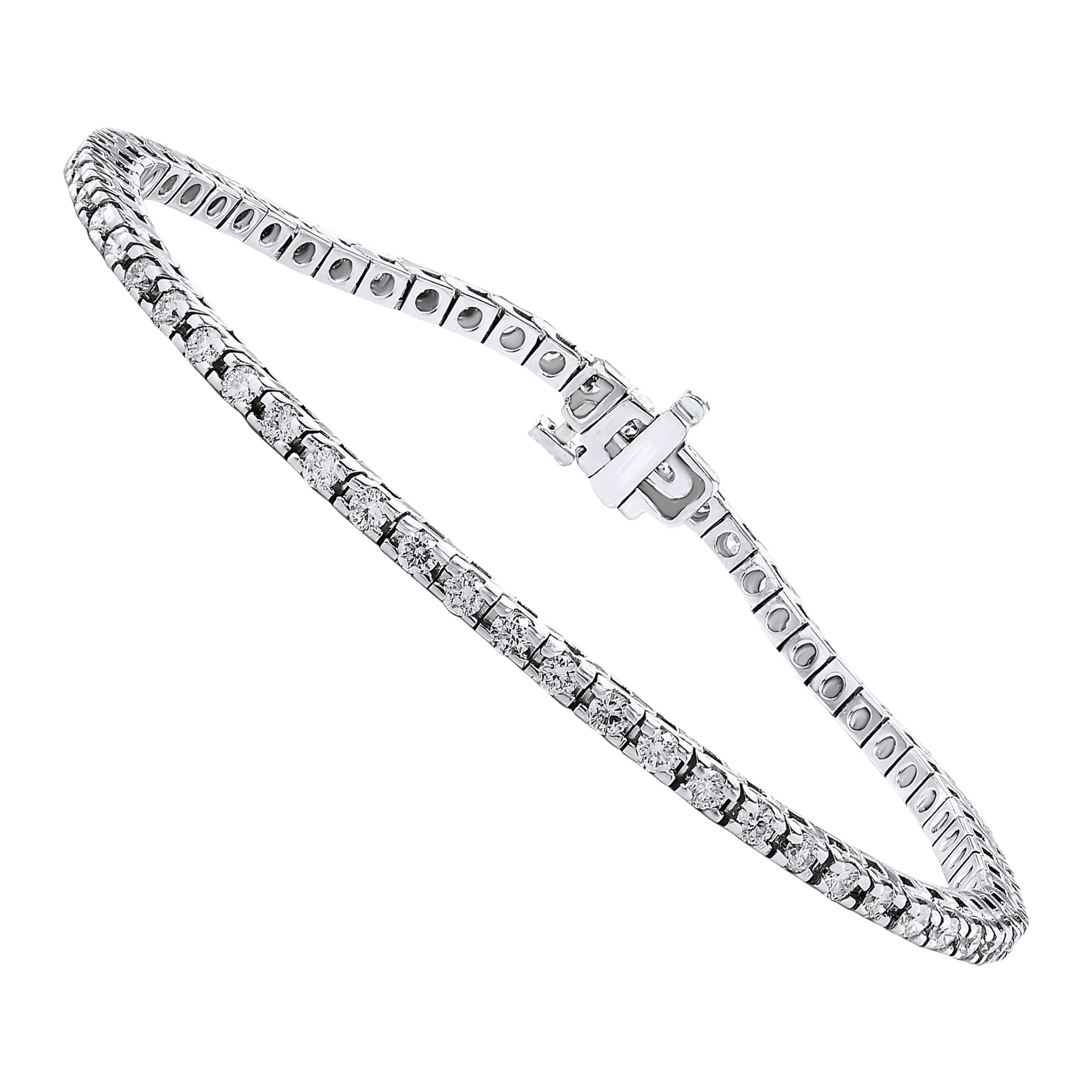 2.00 Carat Brilliant Cut Round Diamond Tennis Bracelet in 14K White Gold For Sale