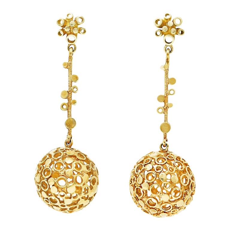 Vintage 18 Karat Yellow Gold Geometric Sphere Drop Earrings For Sale at