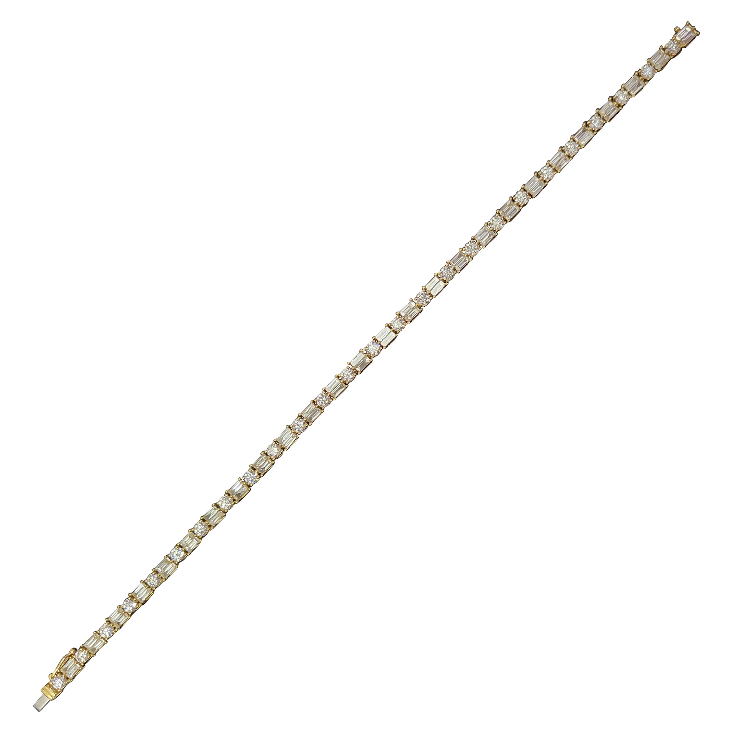 Natural Diamond Bracelet in 18K/Y Gold