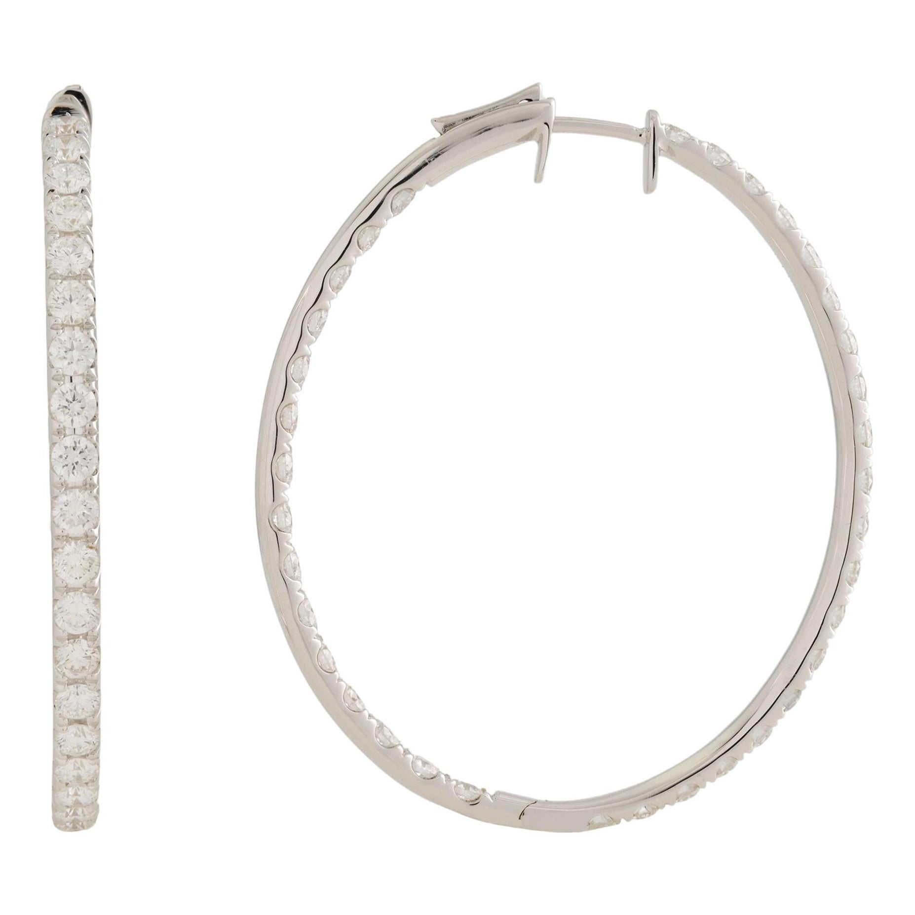 Rachel Koen 18 Karat White Gold Pave Diamond Small Oval Hoop Earrings 3.30 Carat For Sale