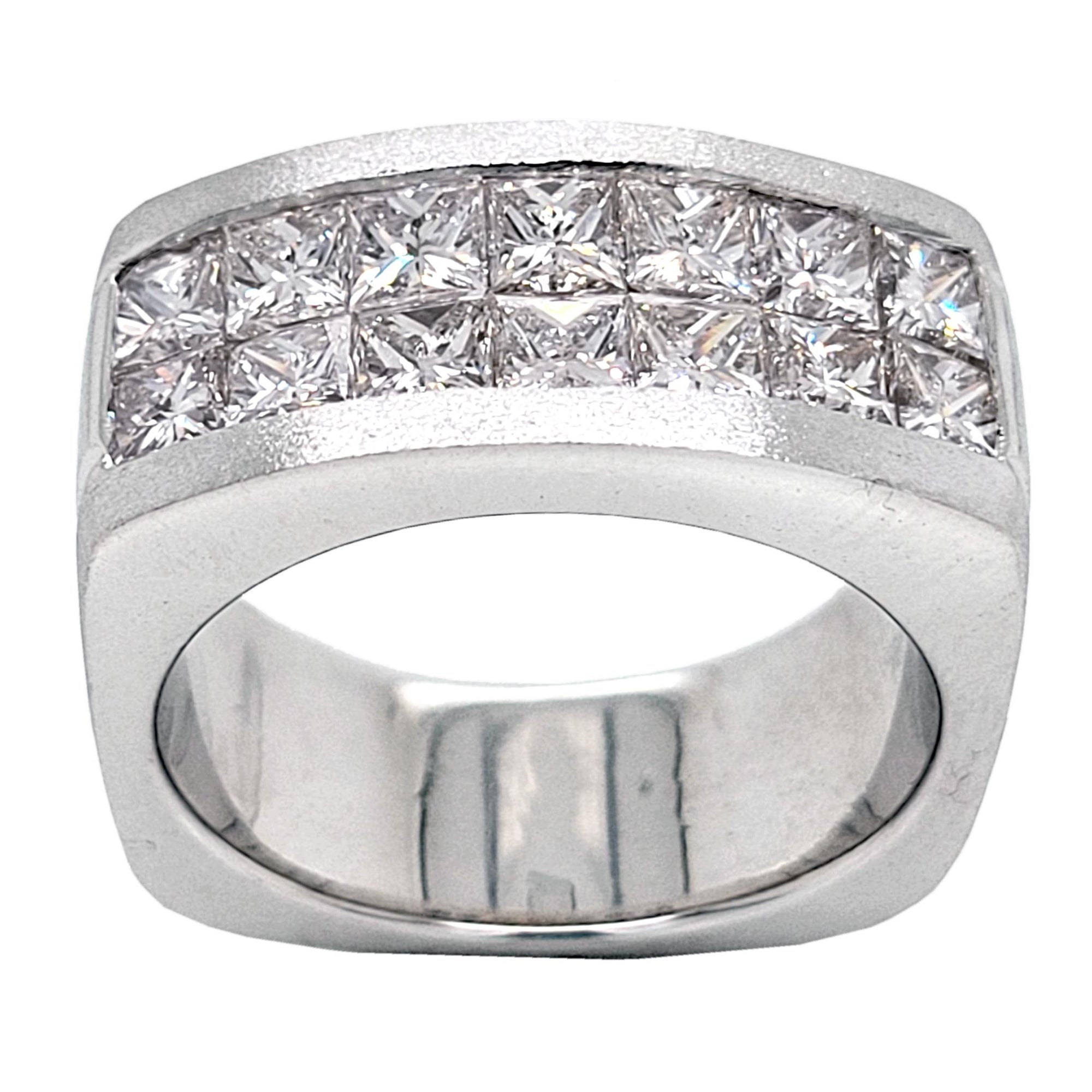 3.51 Carat Princess Cut Diamond 18 Karat Gents Ring For Sale